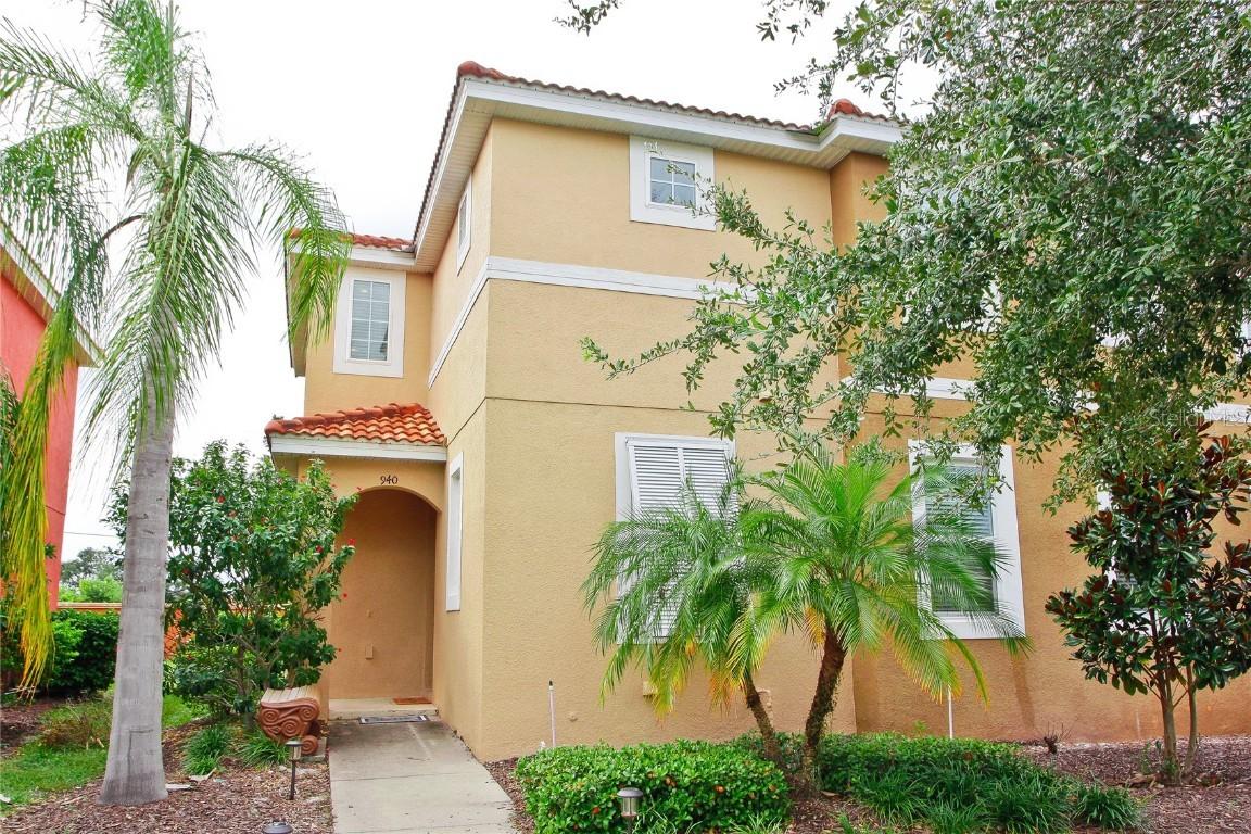 940 Las Fuentes Dr., Kissimmee, FL 34746