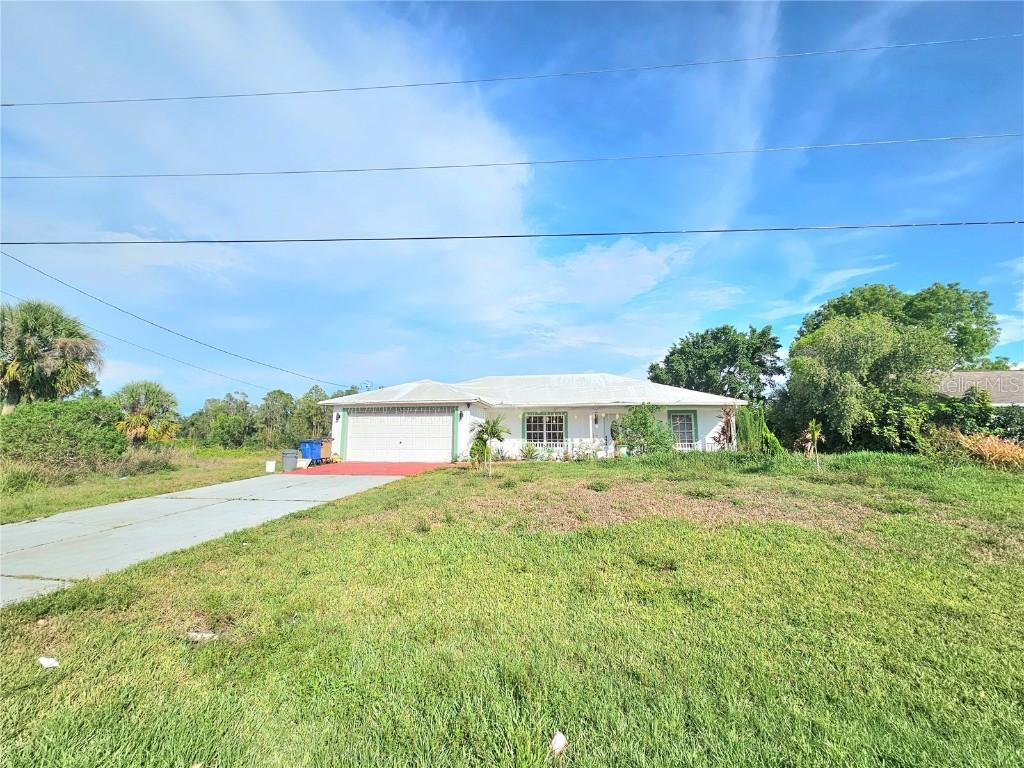 360 Clairidge Cir., Lehigh Acres, FL 33974