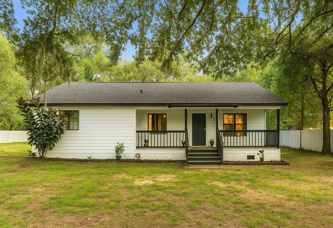 305 E Jackson St., Kissimmee, FL 34744