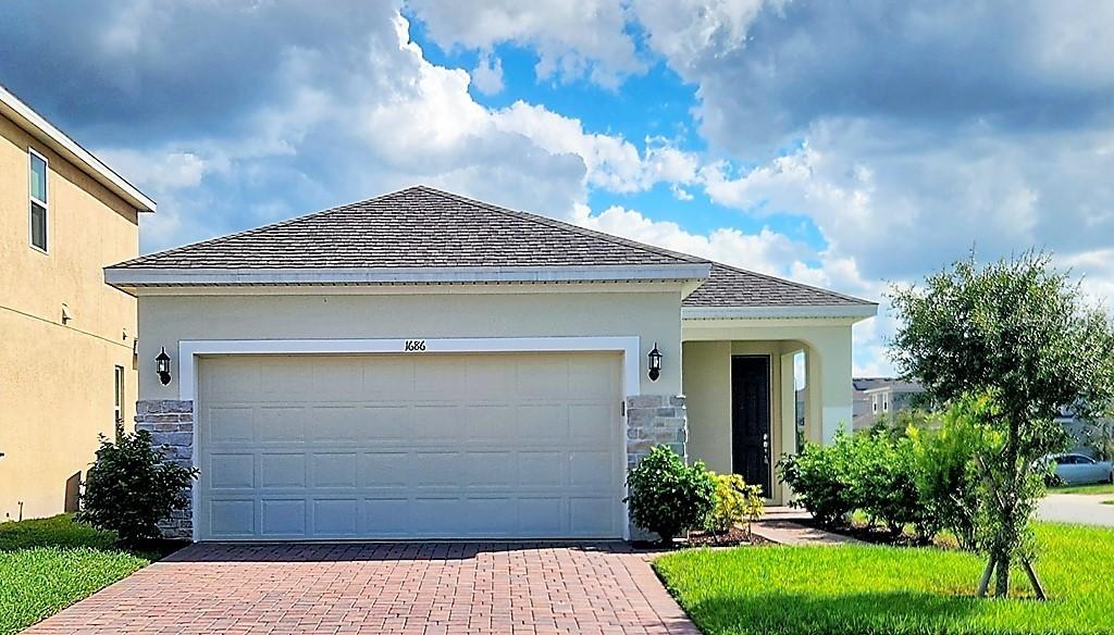 1686 Swan Swim Dr., Davenport, FL 33837