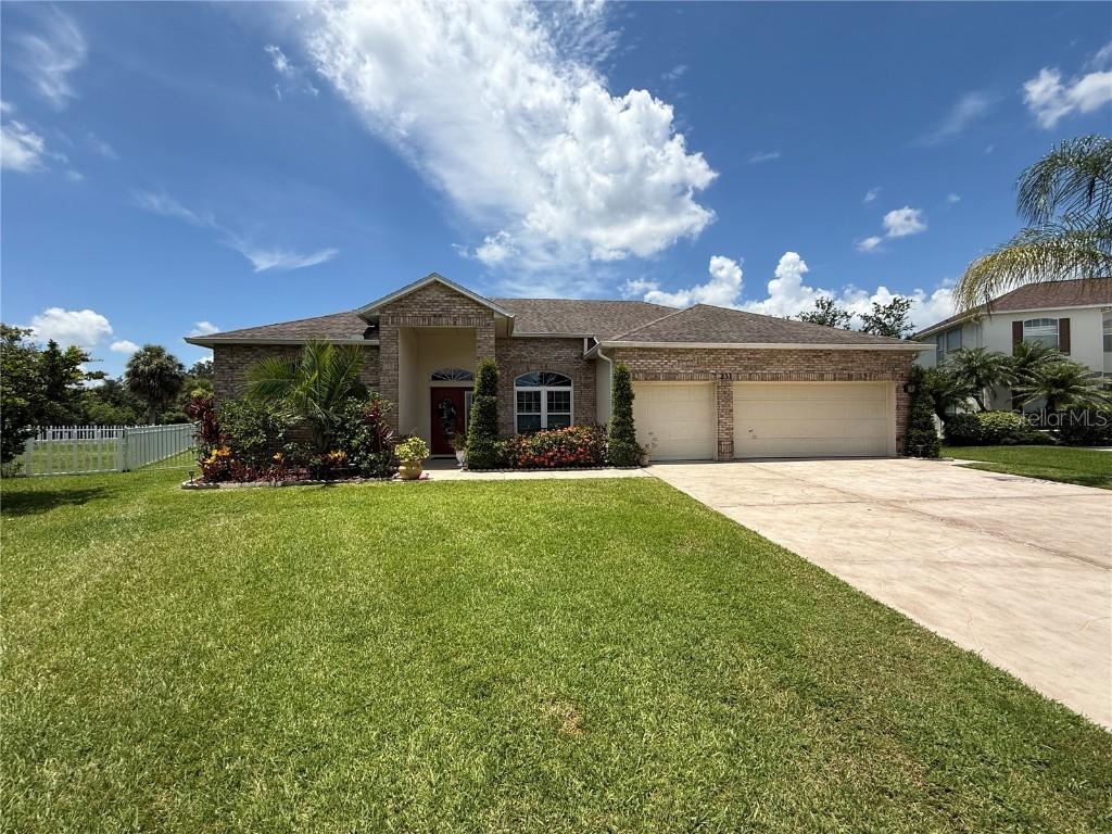 231 Strathmore Cir., Kissimmee, FL 34744