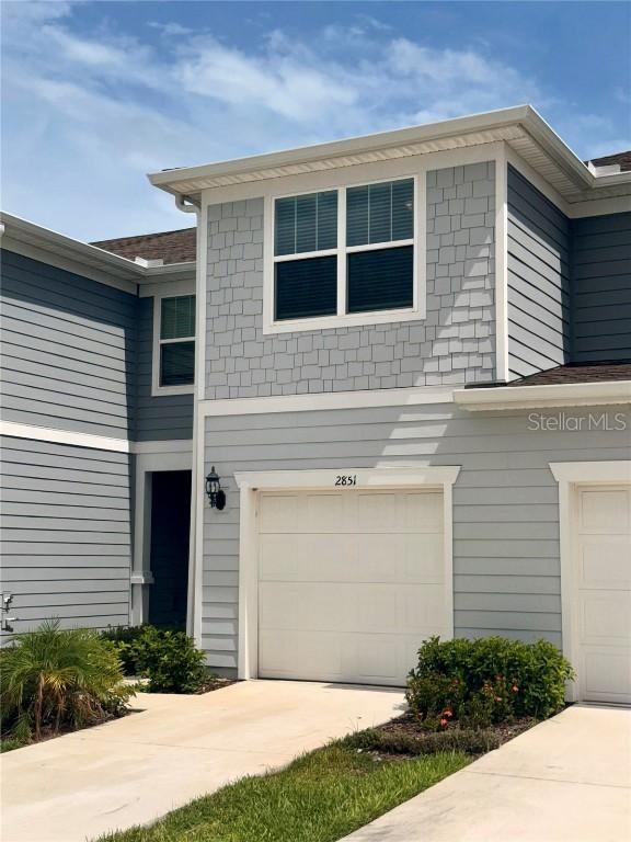 2851 Stunning Ave., Davenport, FL 33896