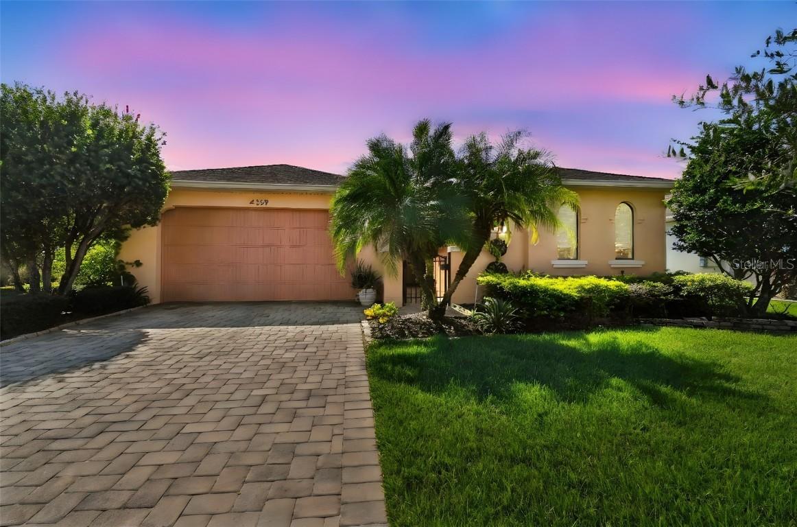 1329 Del Mar Dr., Kissimmee, FL 34759