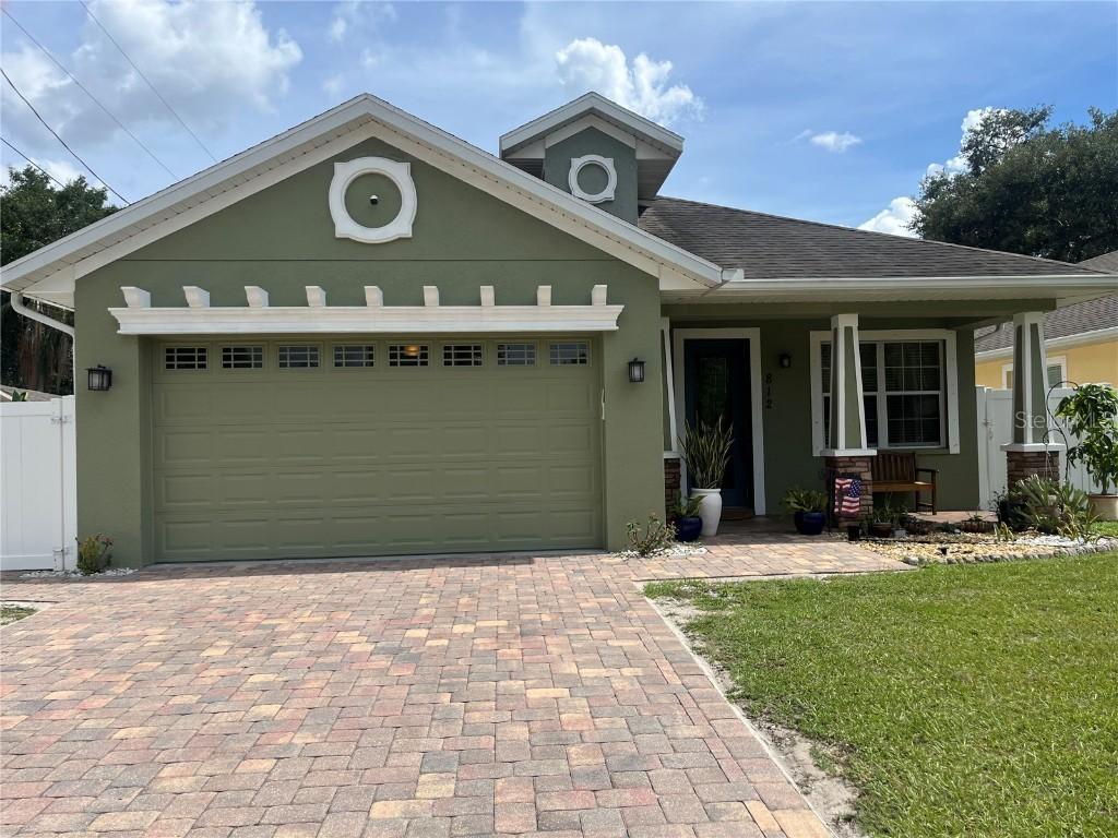 812 W Country Club Dr., Tampa, FL 33612
