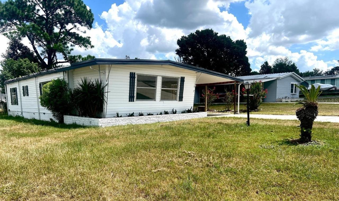29 Maplehurst Ave., Debary, FL 32713