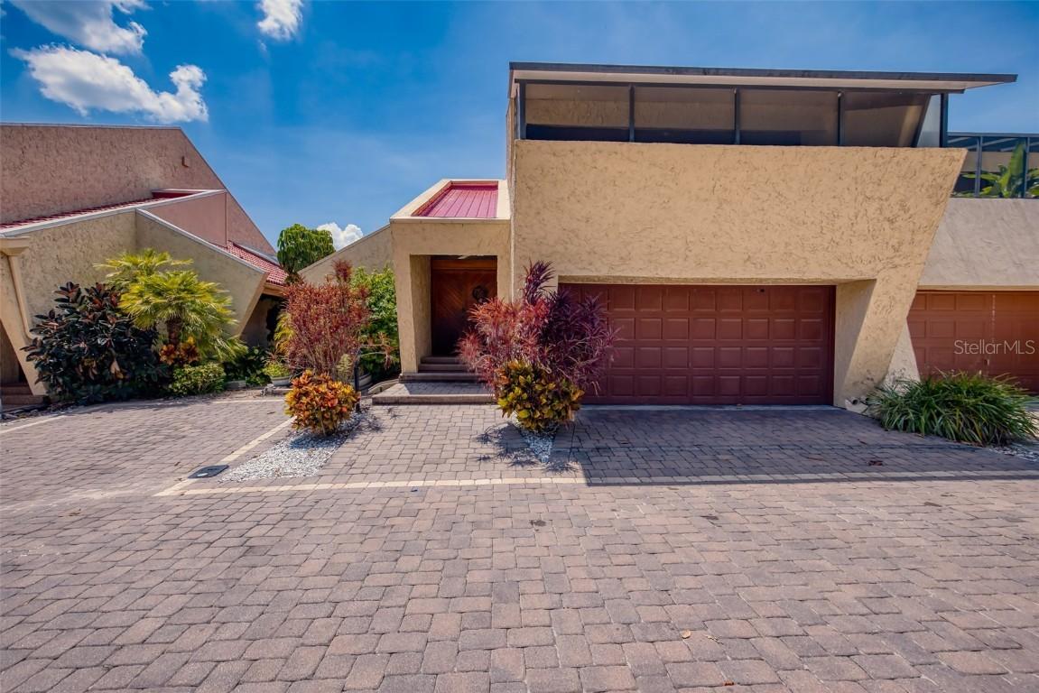 11 Casarena Ct., Winter Haven, FL 33881