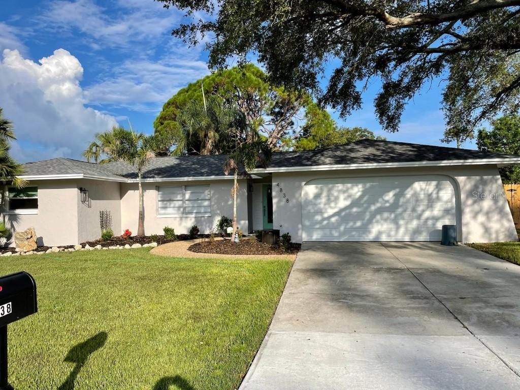 4838 Porpoise Dr., Sarasota, FL 34231