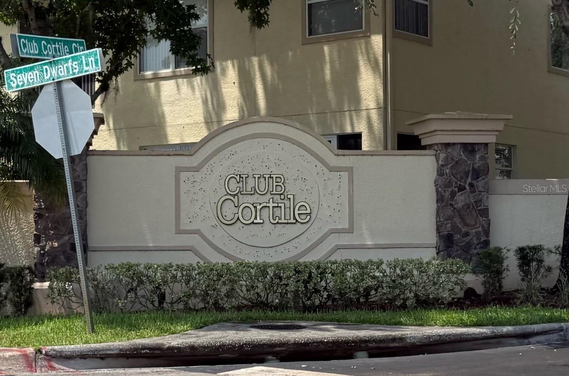 2724 Club Cortile Cir. #B, Kissimmee, FL 34746