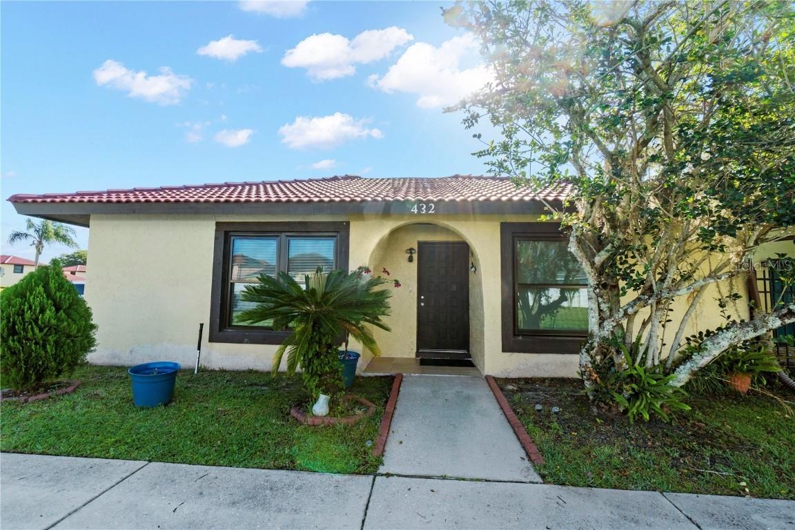 432 Hunter Cir., Kissimmee, FL 34758