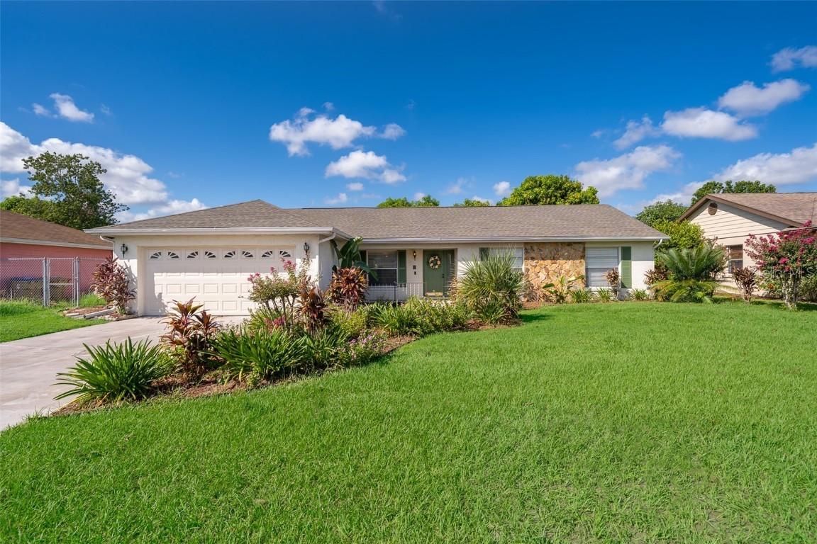 76 Harness Ln., Kissimmee, FL 34743
