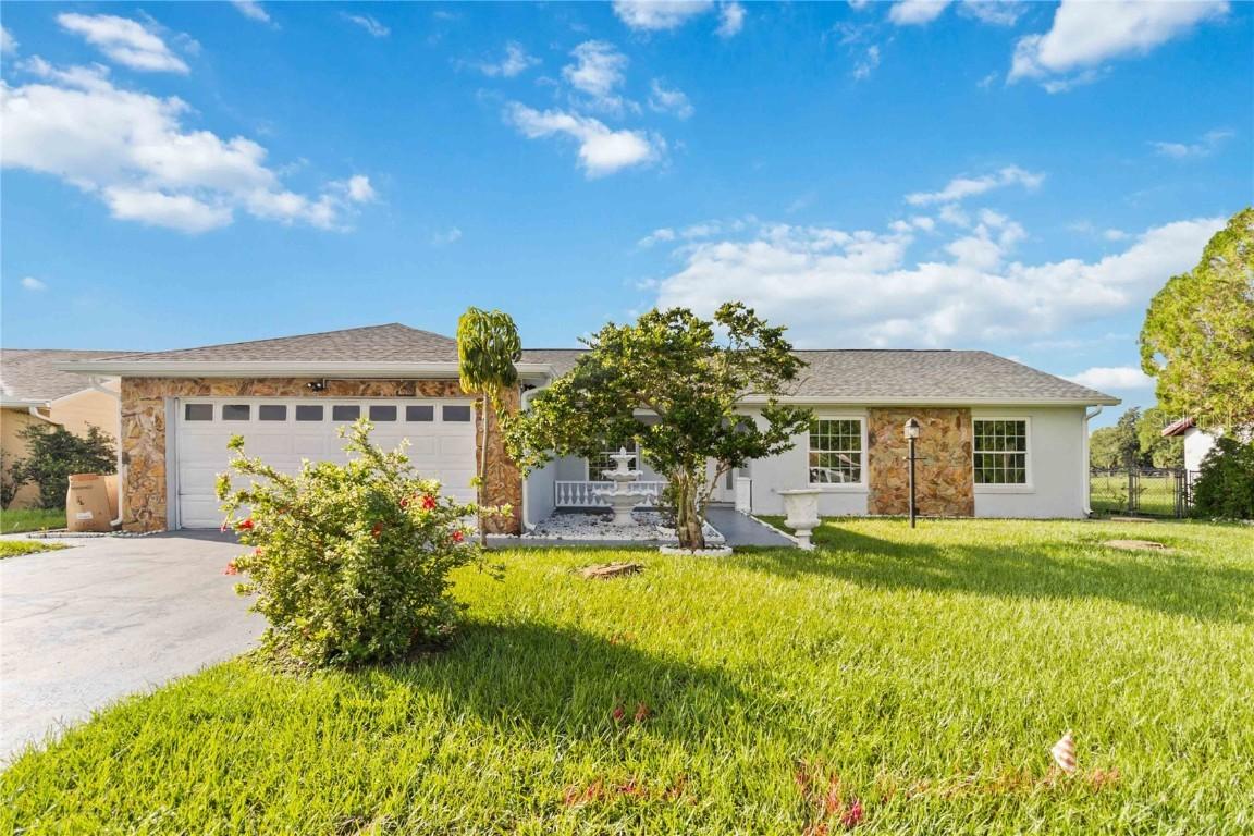 371 Buttonwood Dr., Kissimmee, FL 34743
