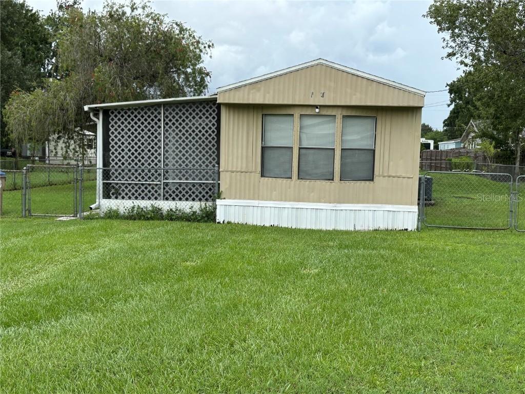 600 W Tropicana Ct., Kissimmee, FL 34741