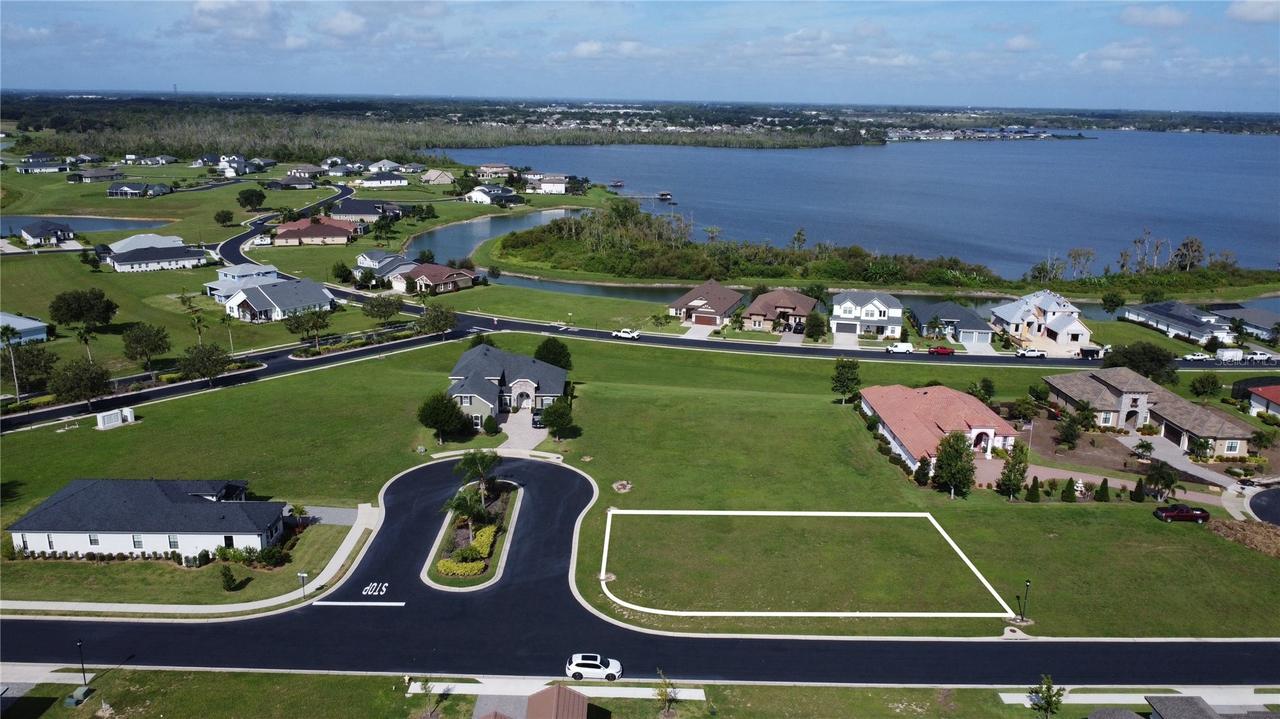 587 Loblolly Pl., Auburndale, FL 33823