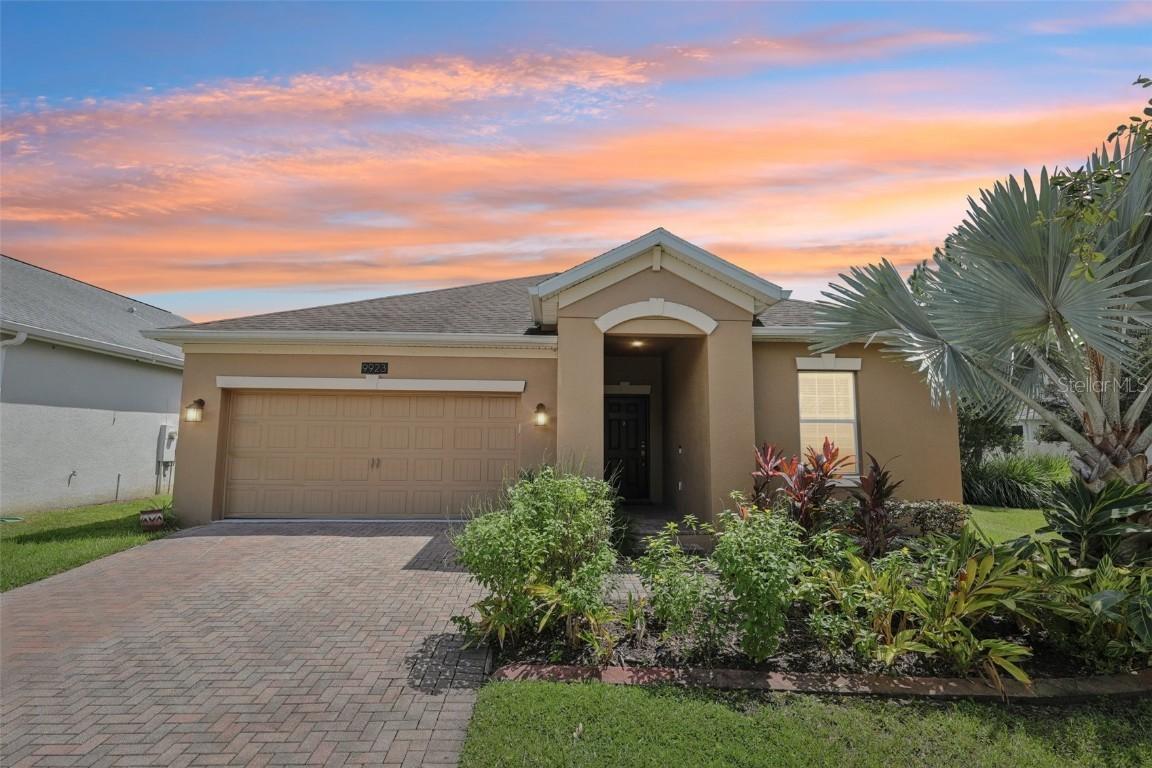 9923 Magnolia Woods Blvd., Orlando, FL 32832