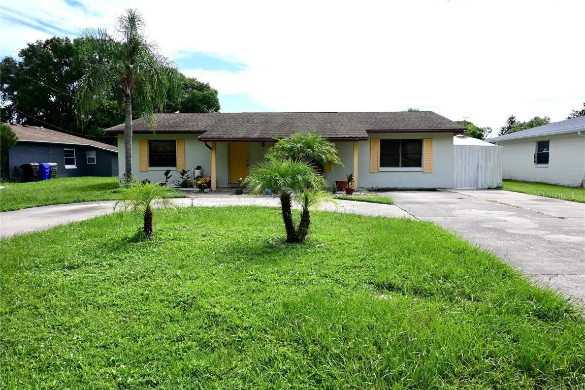 615 N Forrest Ave., Kissimmee, FL 34741