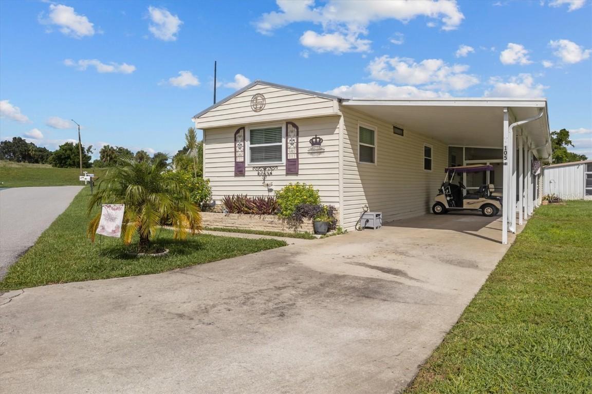 105 Candlewood Dr., Lake Wales, FL 33898