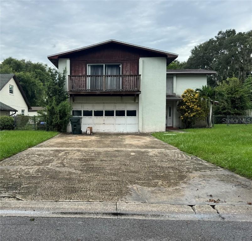 14 Glendale Dr., Kissimmee, FL 34744