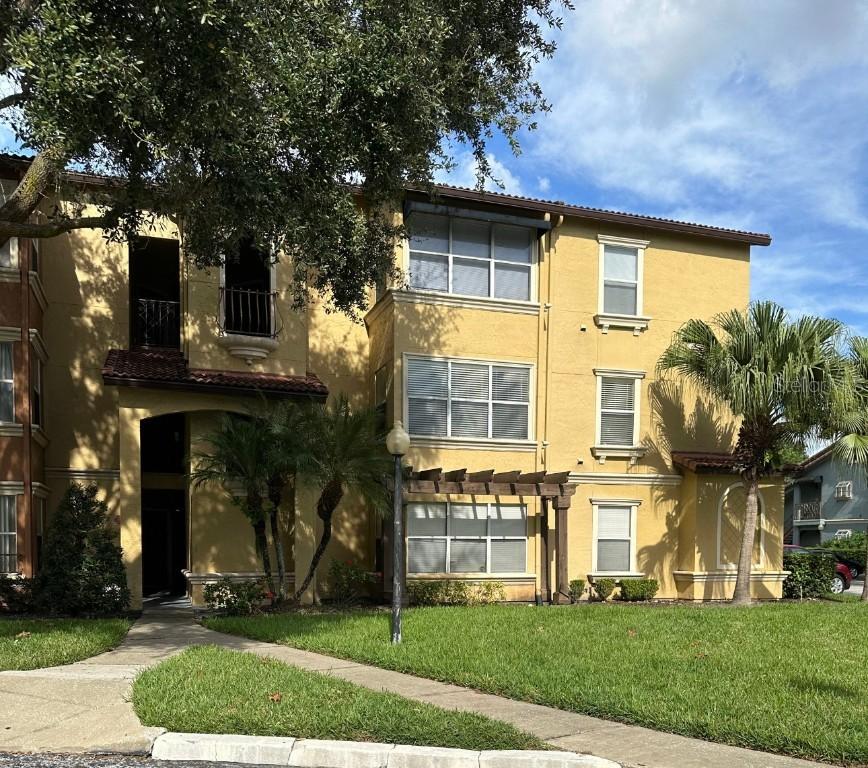 5124 Conroy Rd. #18, Orlando, FL 32811