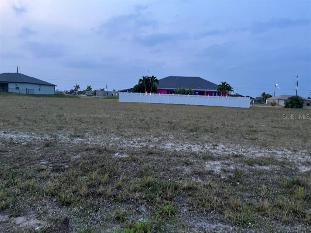 4237 NW 34th Ter., Cape Coral, FL 33993