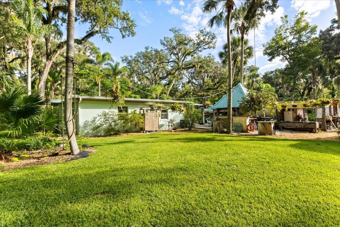 895 Nixon Ln., Port Orange, FL 32129