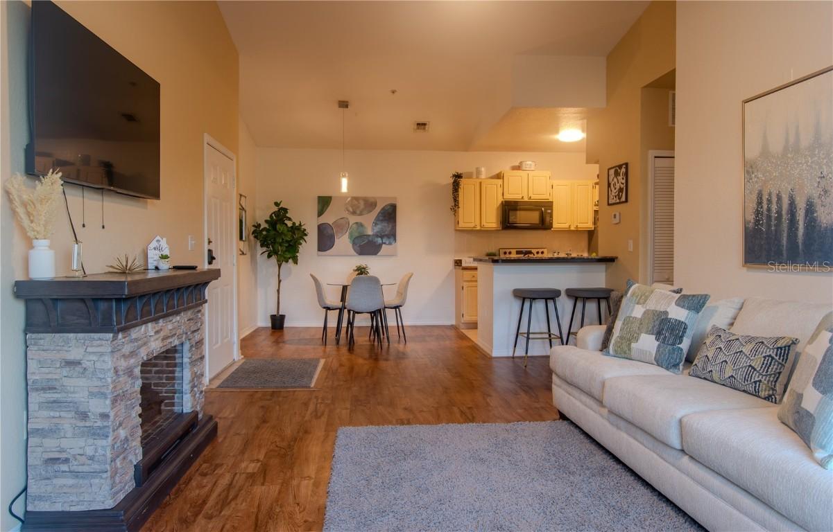 8911 Legacy Ct. #307, Kissimmee, FL 34747