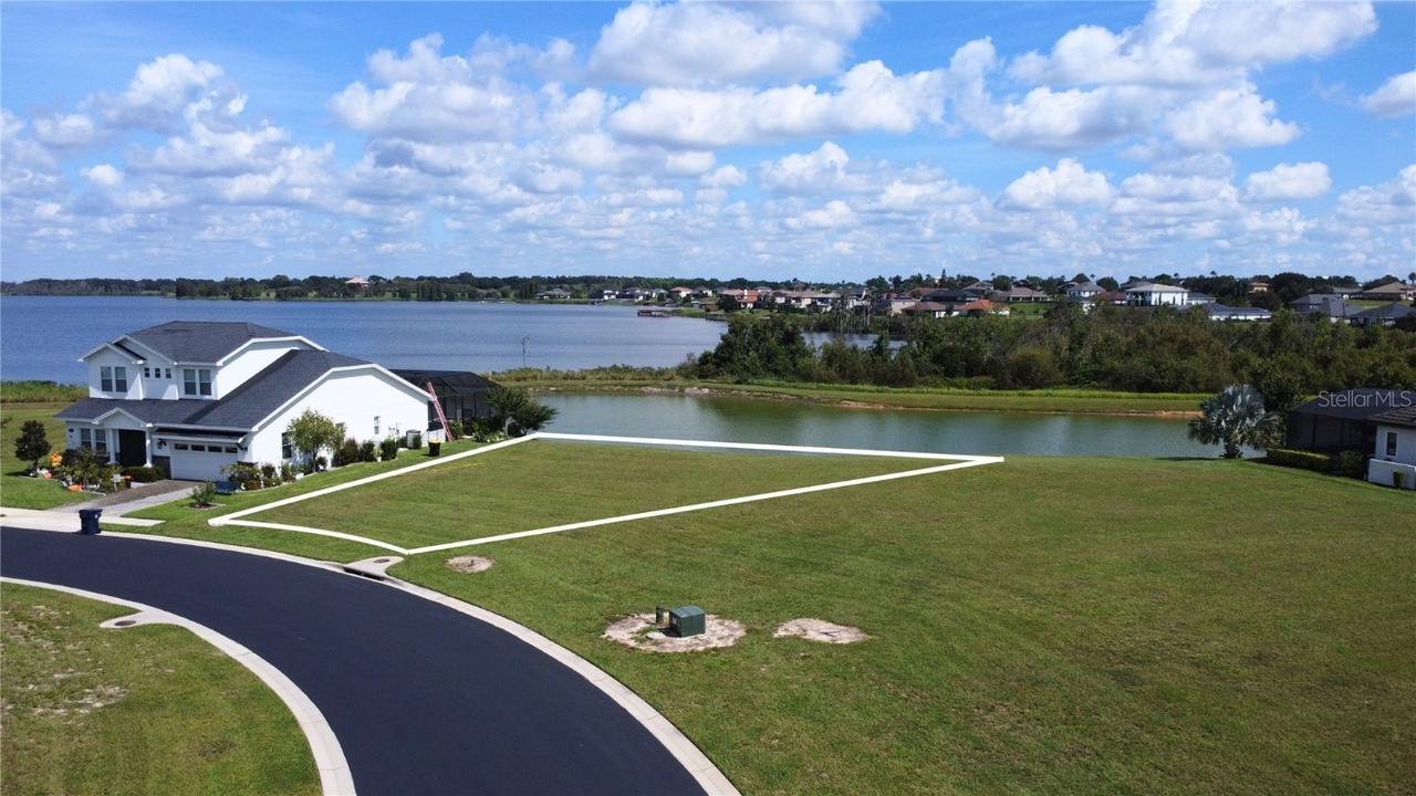 567 Adams View Ln., Auburndale, FL 33823