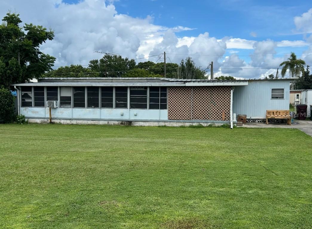 2010 Oak St., St Cloud, FL 34769