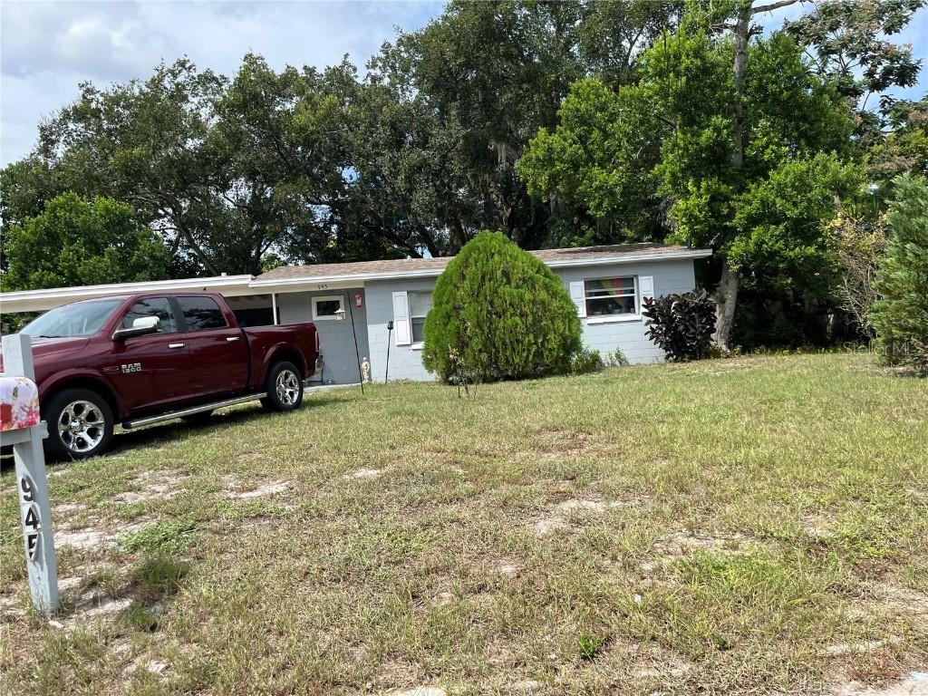 945 Golden Isle Dr., Mount Dora, FL 32757