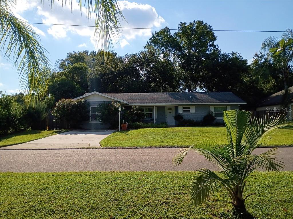 262 Clara Vista St., Debary, FL 32713
