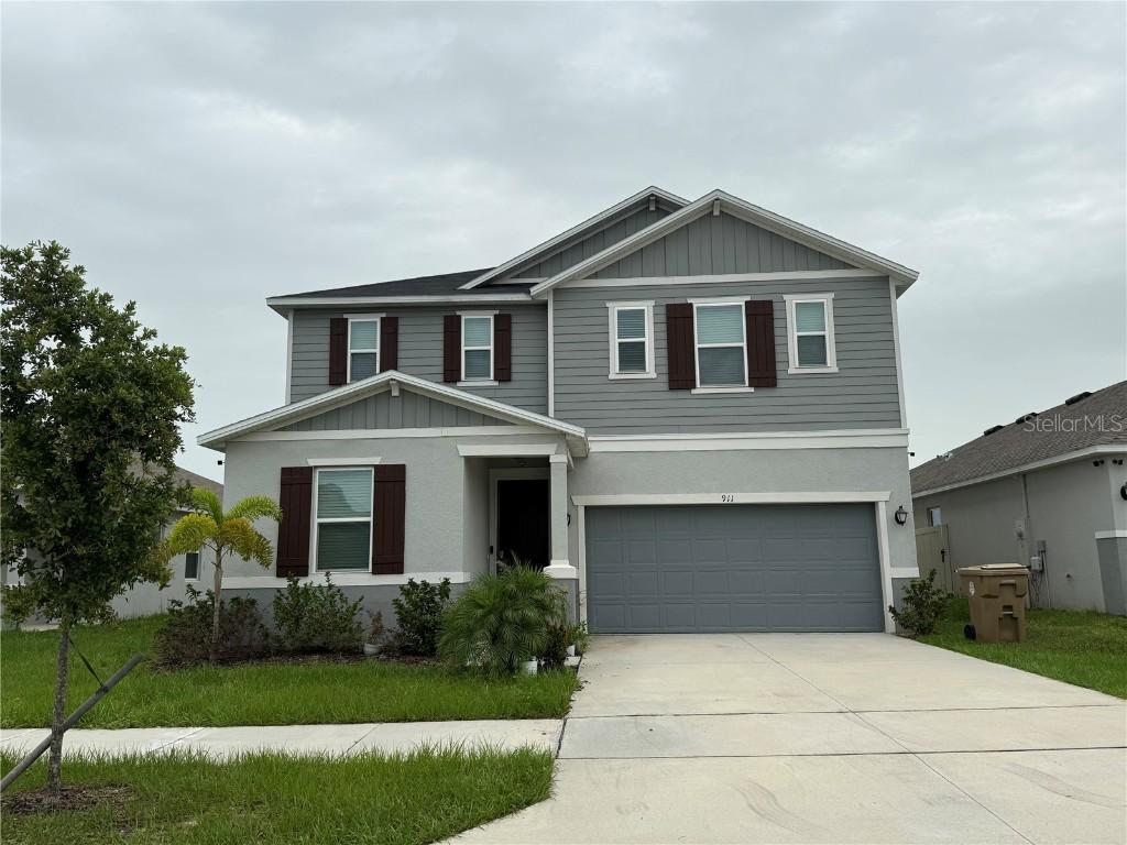 911 Alvanley Ct., Davenport, FL 33896