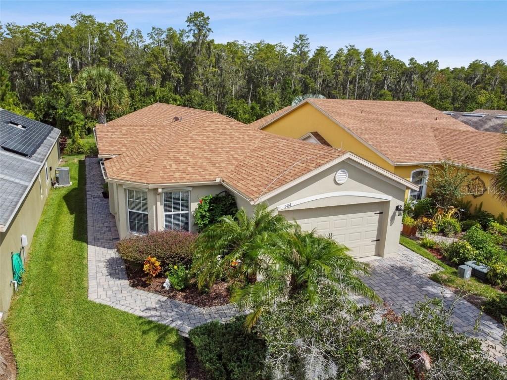 504 Grand Canal Dr., Kissimmee, FL 34759