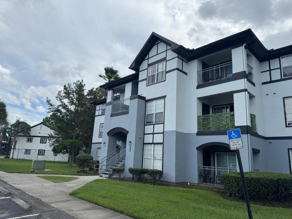 3702 Palm Desert Ln. #5423, Orlando, FL 32839