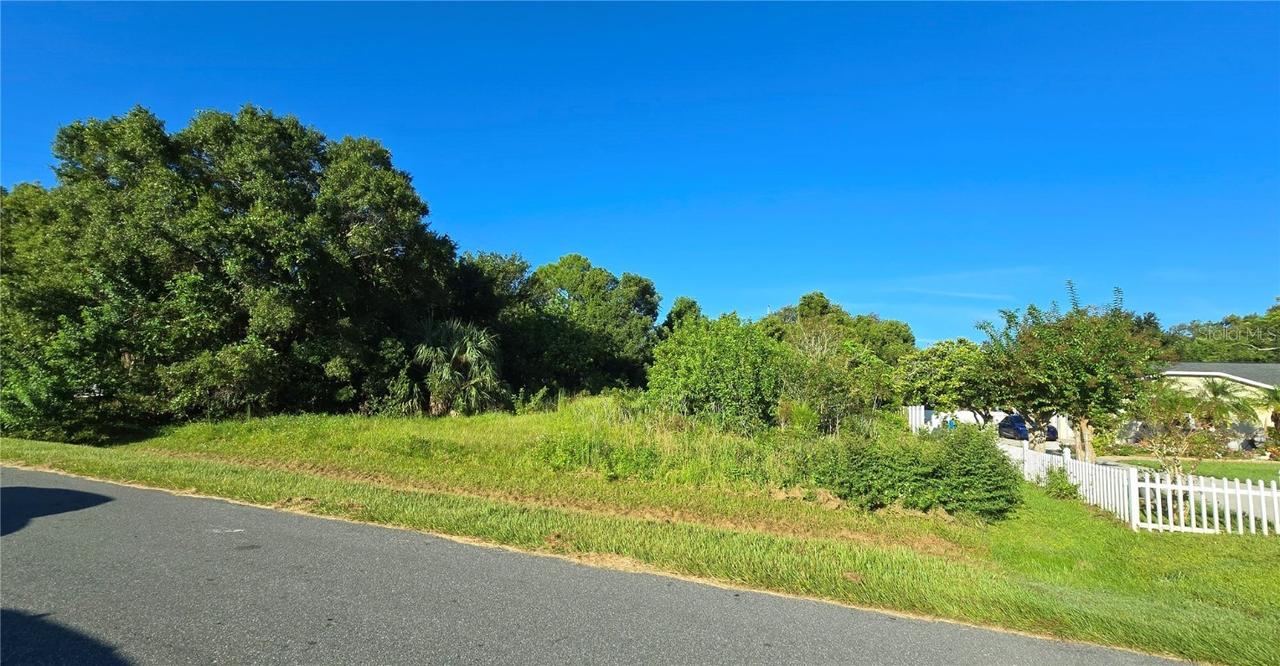1056 Shawnda Ln., Kissimmee, FL 34744