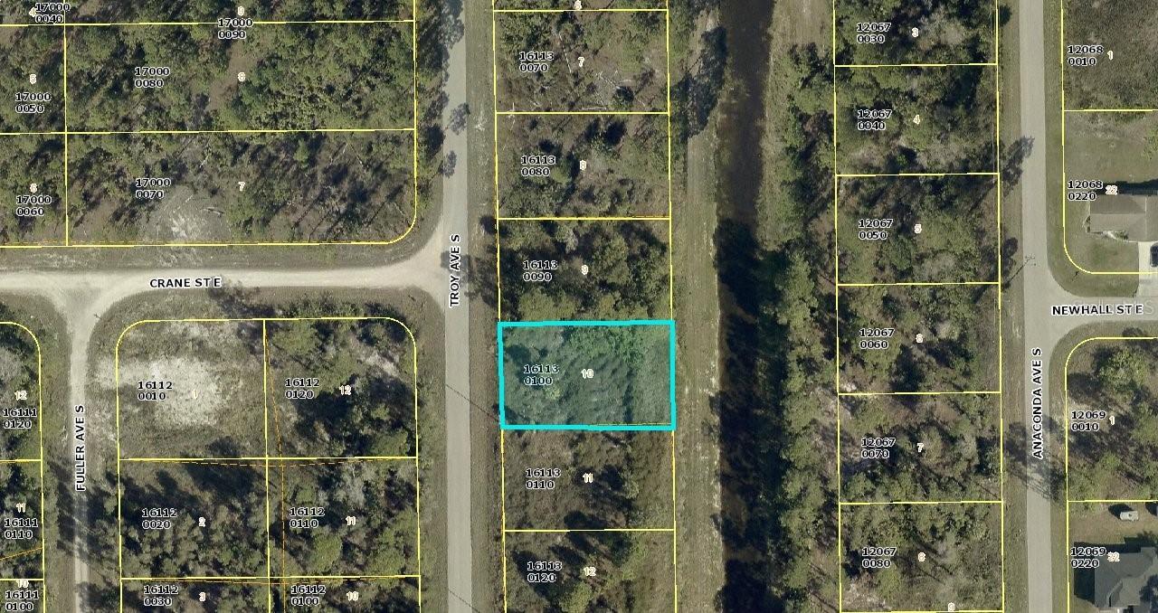 841 Troy Ave., Lehigh Acres, FL 33974