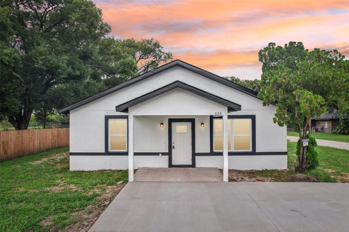 626 Woodland Ave., Lakeland, FL 33801