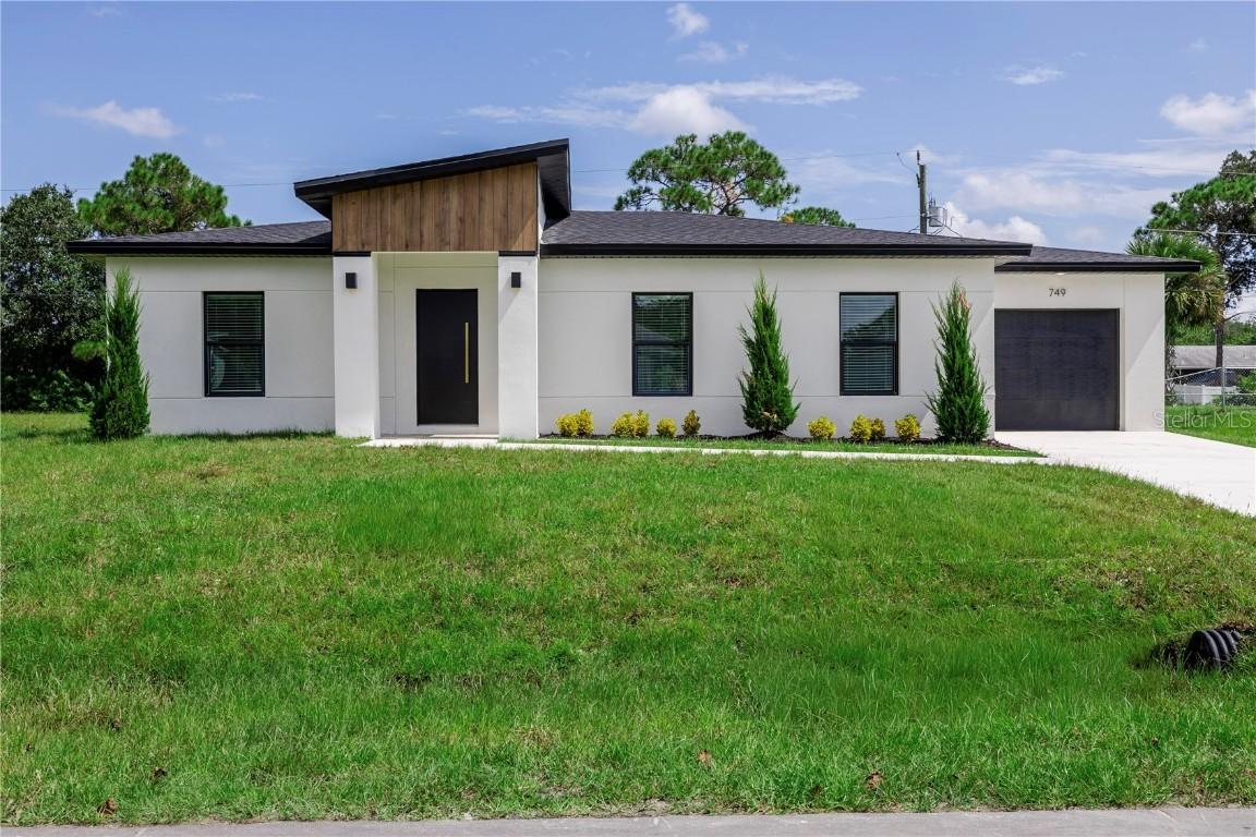 749 Darby Ave., Palm Bay, FL 32908