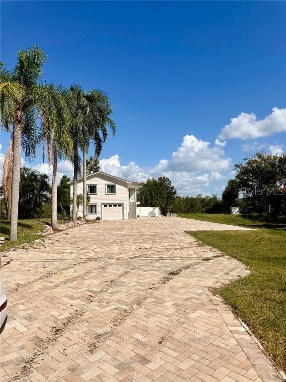 8117 Bay Dr., Tampa, FL 33635