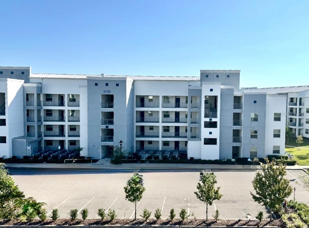 3120 Paradox Cir. #308, Kissimmee, FL 34746