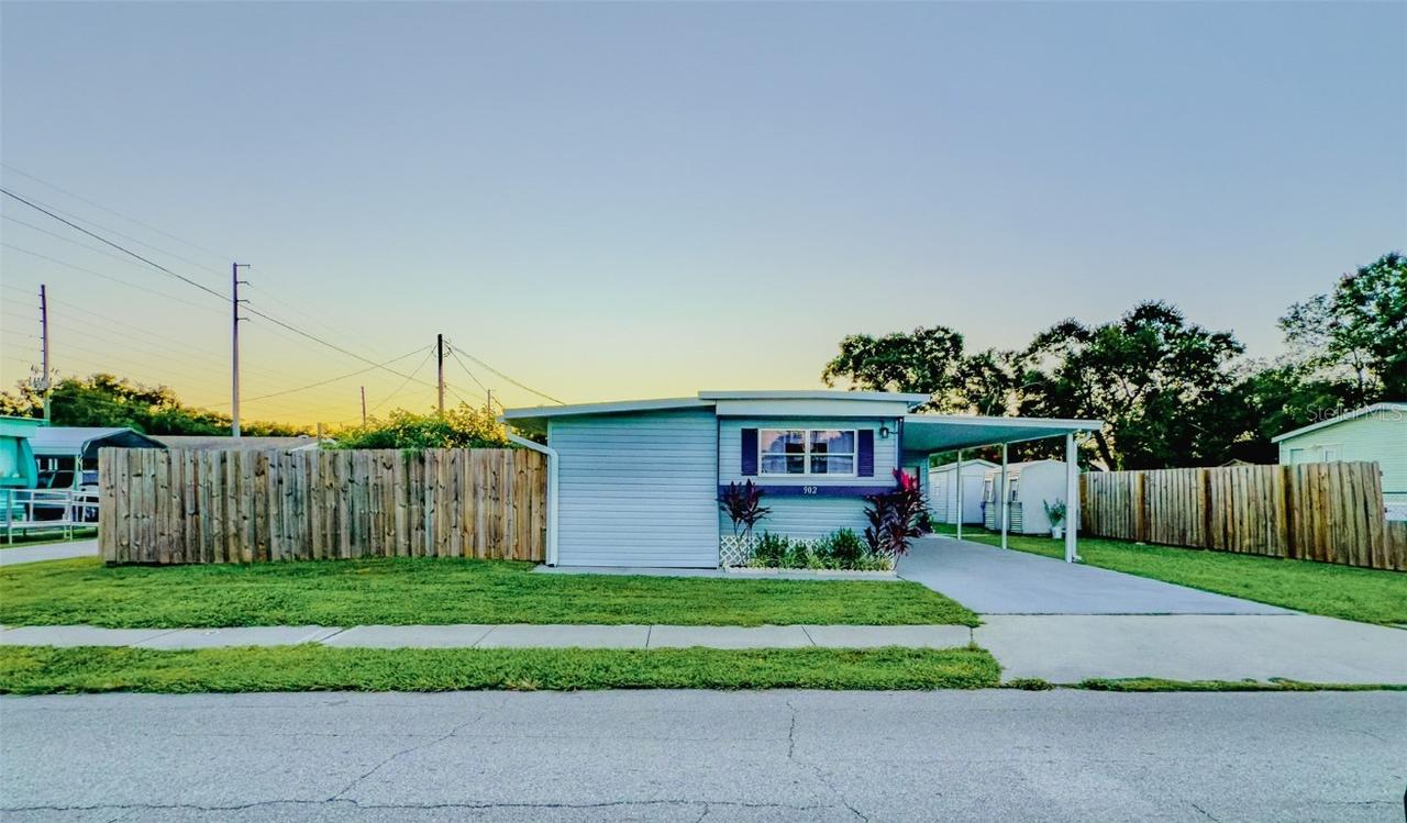 902 Columbia Ave., St Cloud, FL 34769