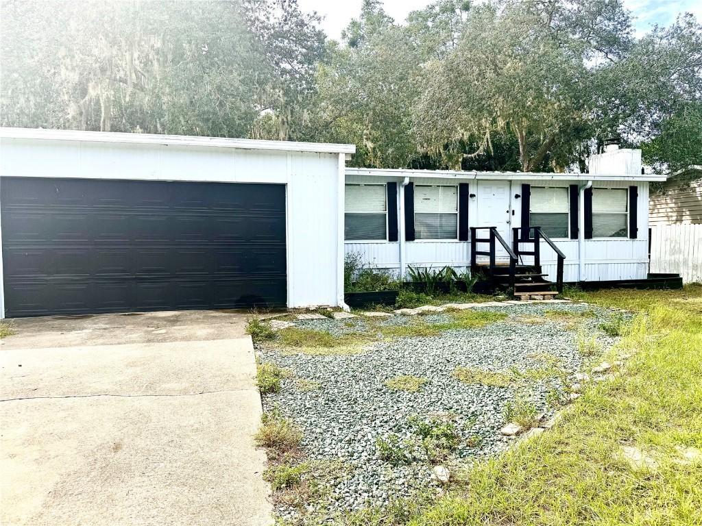 670 Bayou Dr., Casselberry, FL 32707