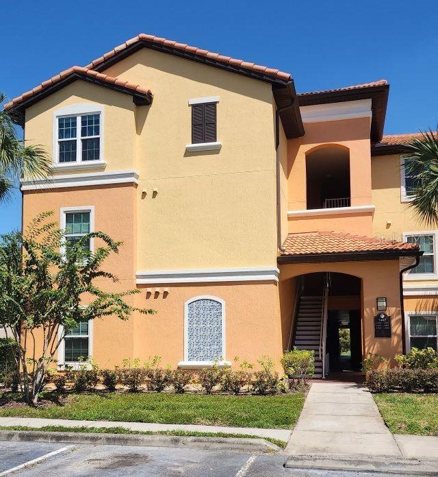 5447 Vineland Rd. #1207, Orlando, FL 32811