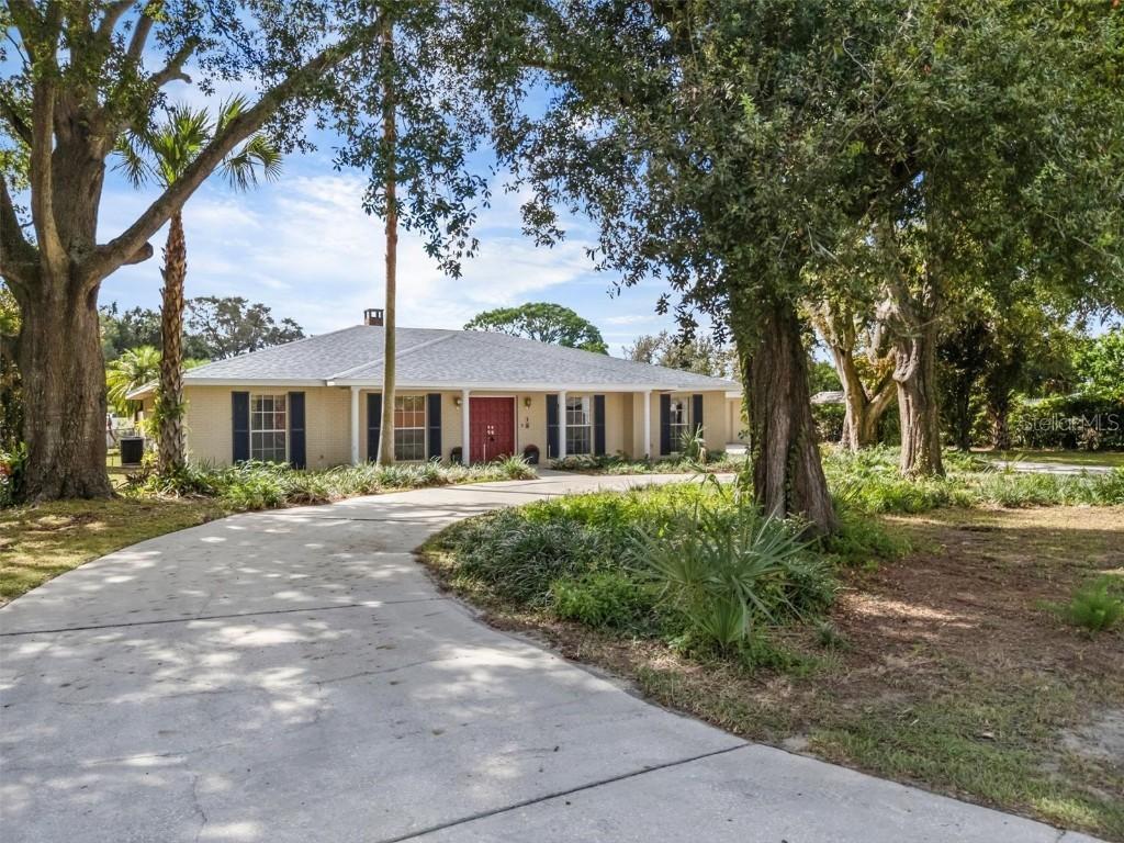 2111 Winterset Rd., Winter Haven, FL 33884