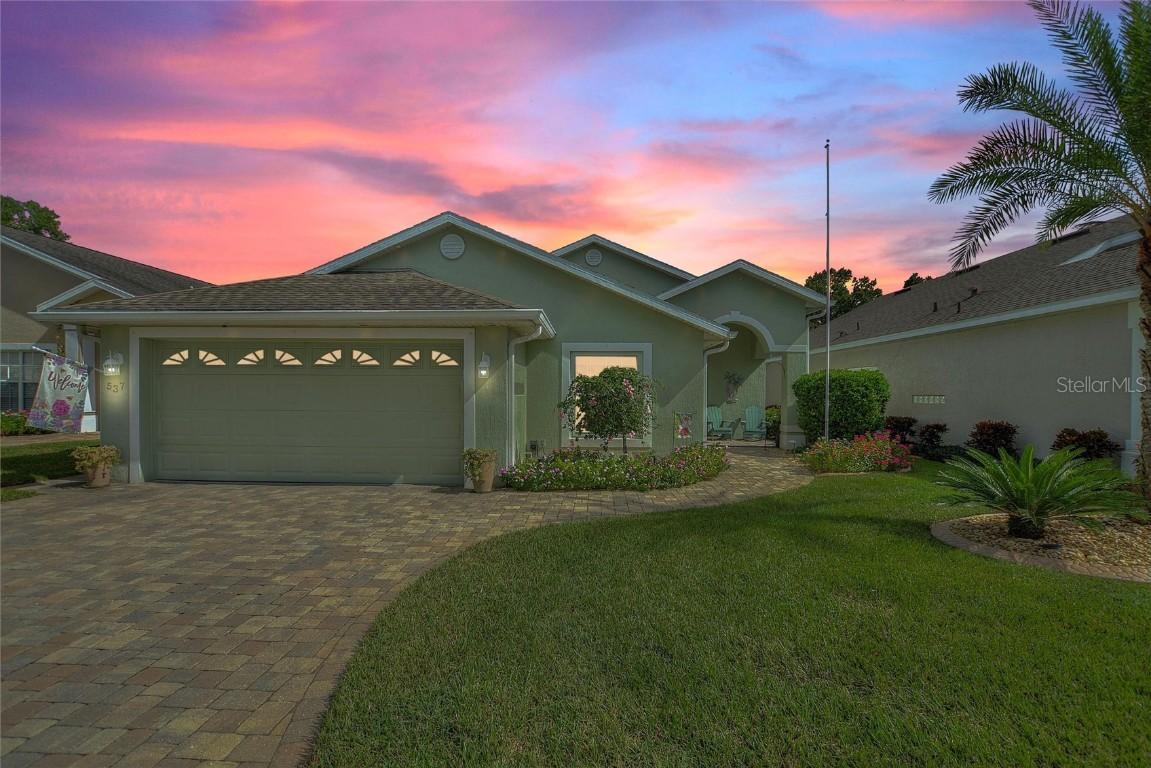 537 Ridge View Dr, Davenport, FL 33837