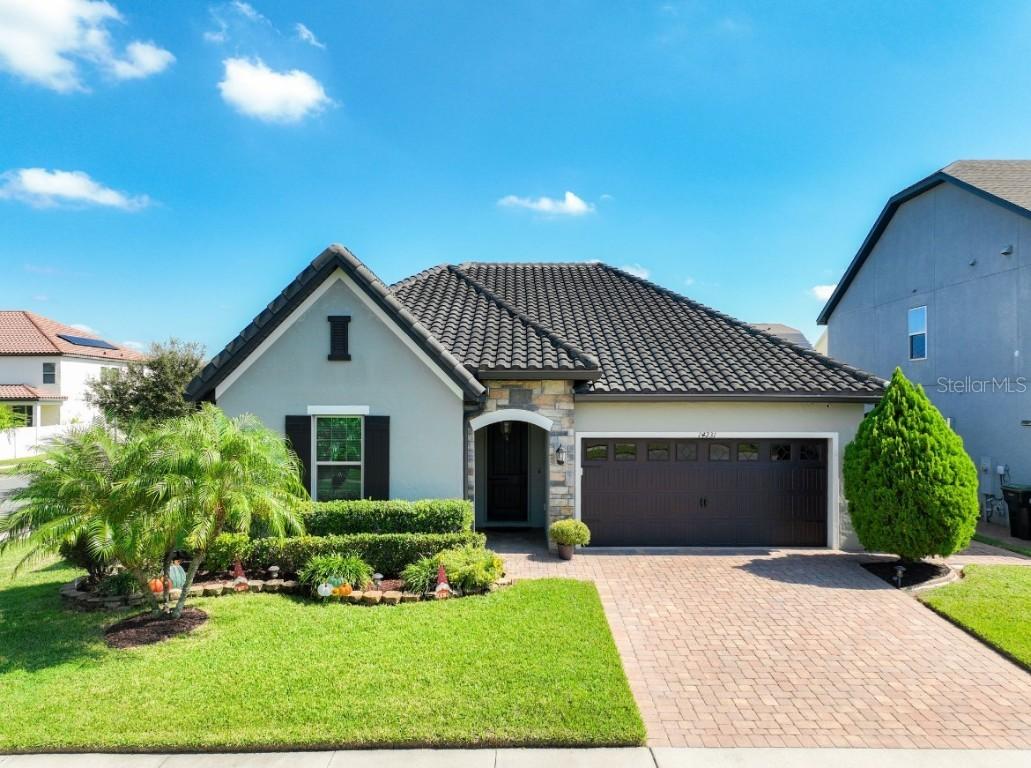 14231 Holly Pond Ct., Orlando, FL 32824