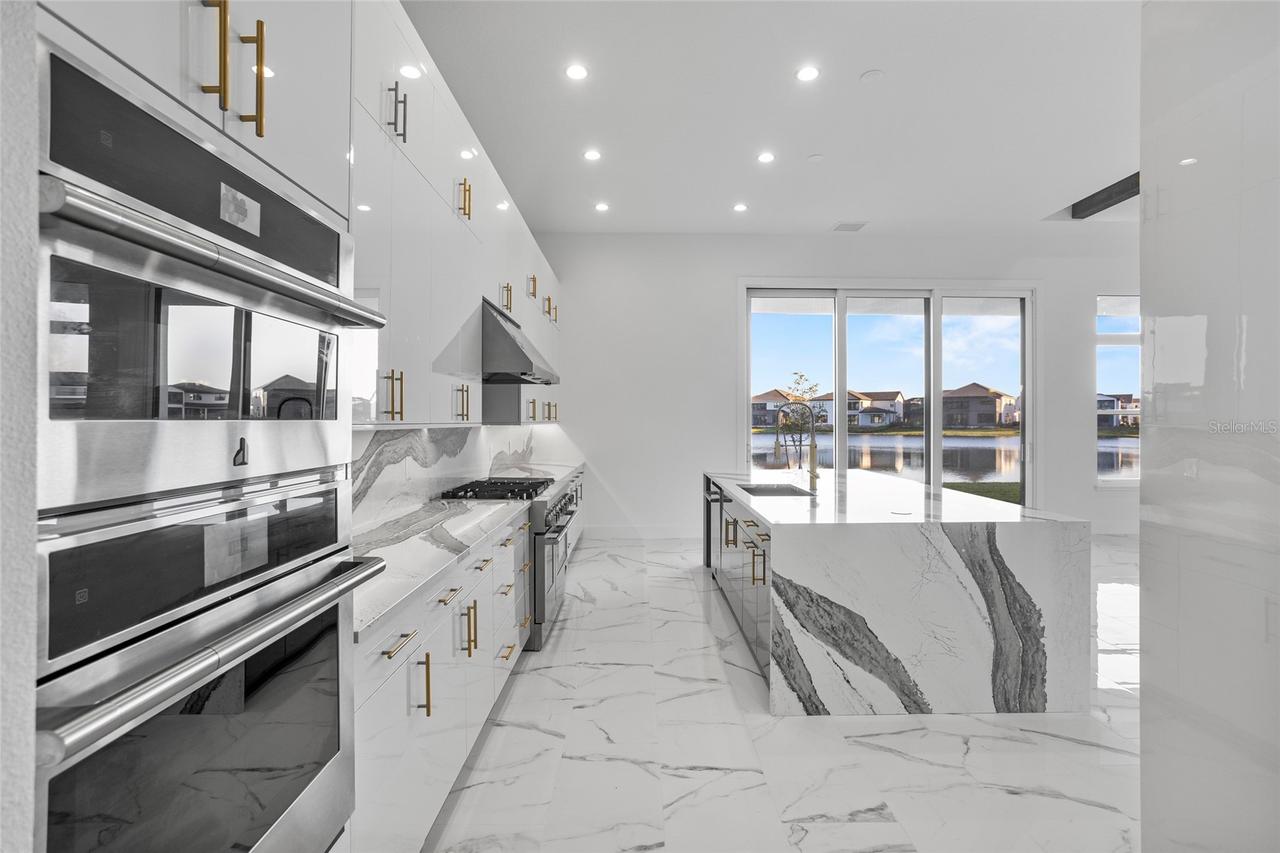 9752 Laurel Berry Dr., Orlando, FL 32827