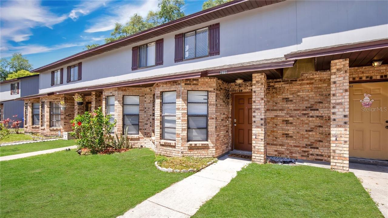 1860 Foxhall Cir., Kissimmee, FL 34741