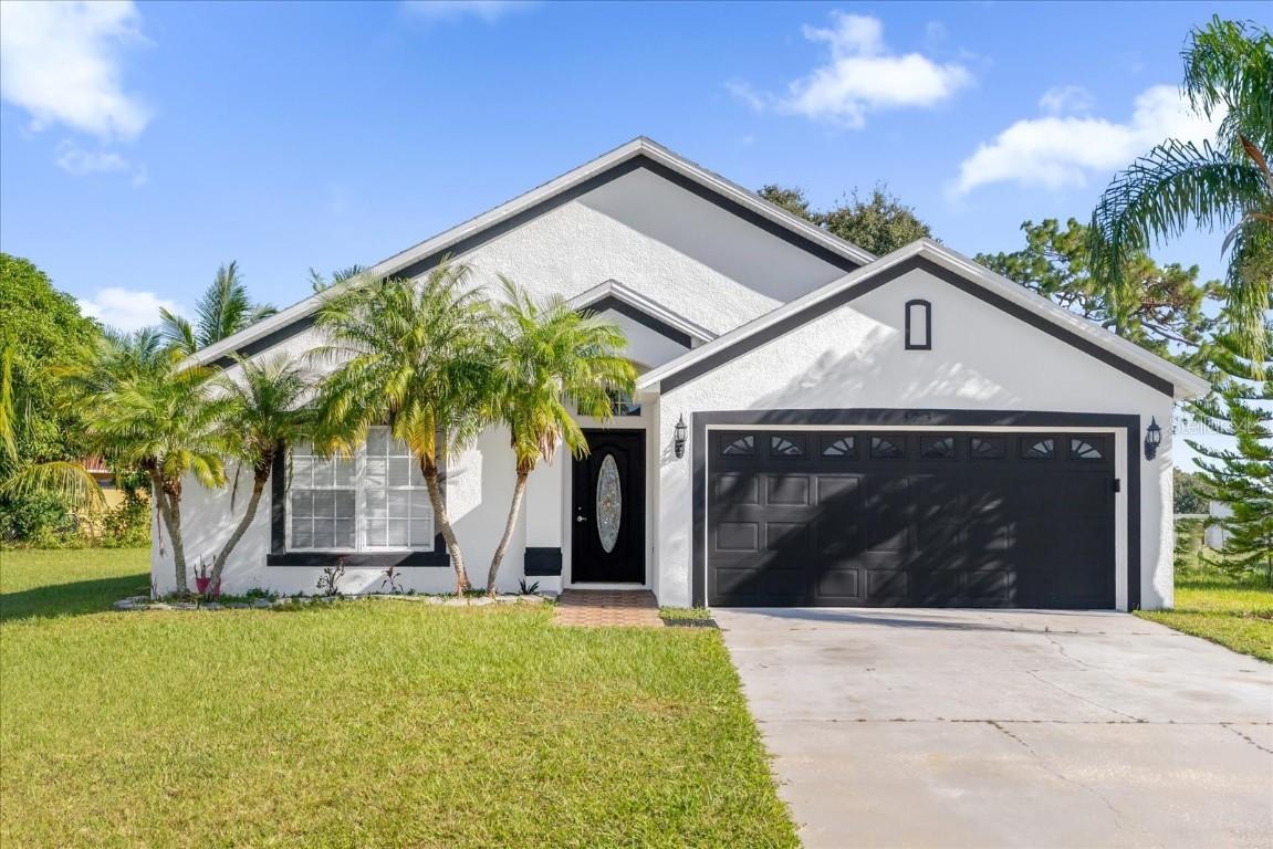 323 Miami Ln., Kissimmee, FL 34759