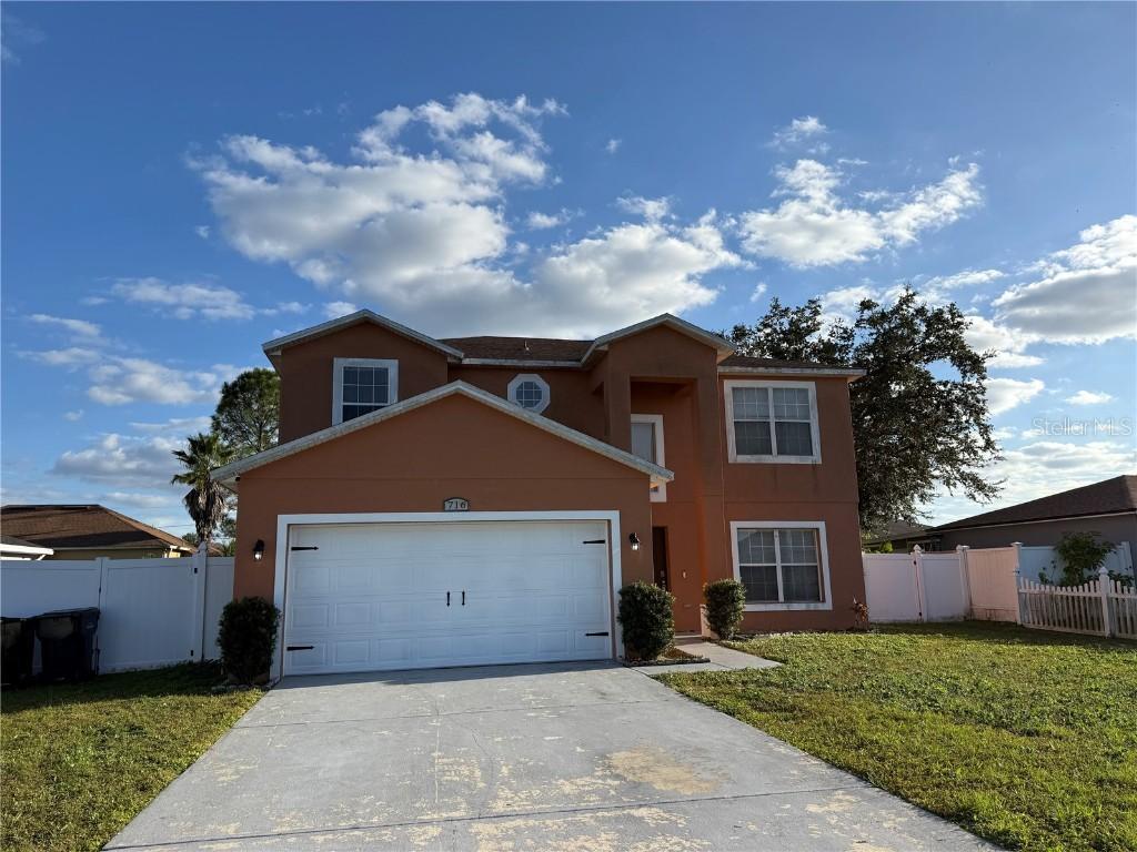 716 Parrot Ct., Kissimmee, FL 34759
