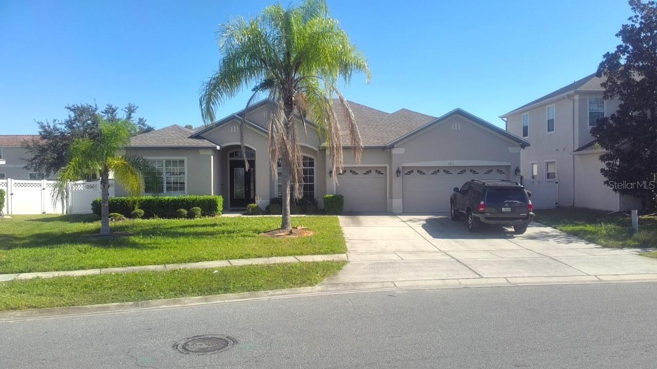 2715 Bartlet Dr., Kissimmee, FL 34741