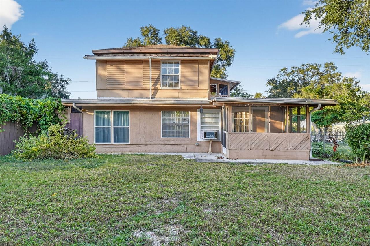 229 NE Avenue B, Winter Haven, FL 33881